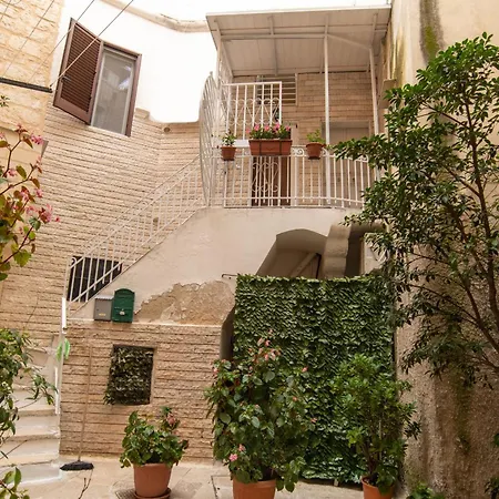 Garitta House * バーリ