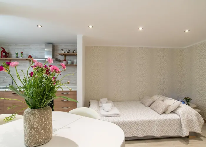 Апартаменты Garitta House *